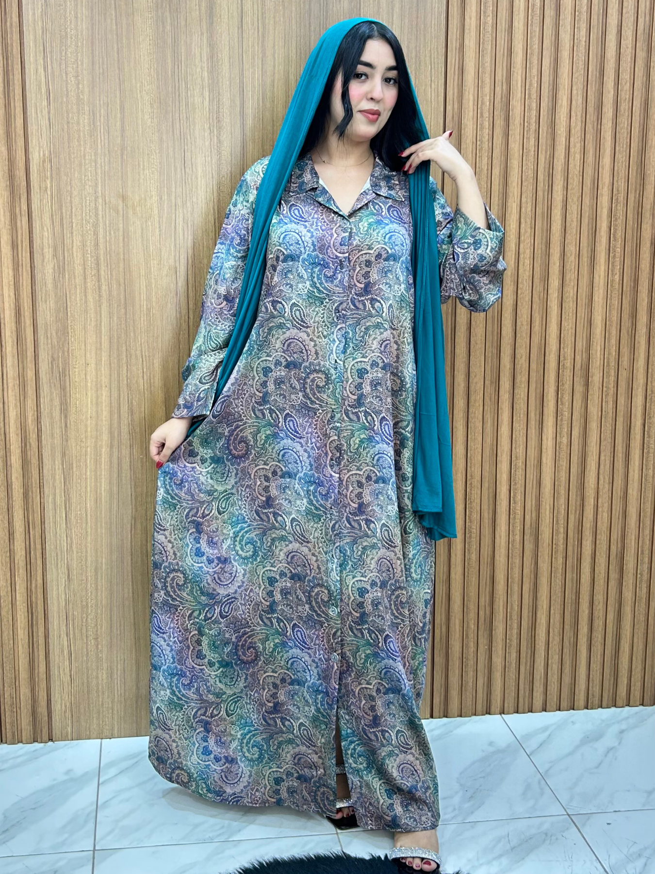Robe avec foulard Cadeau